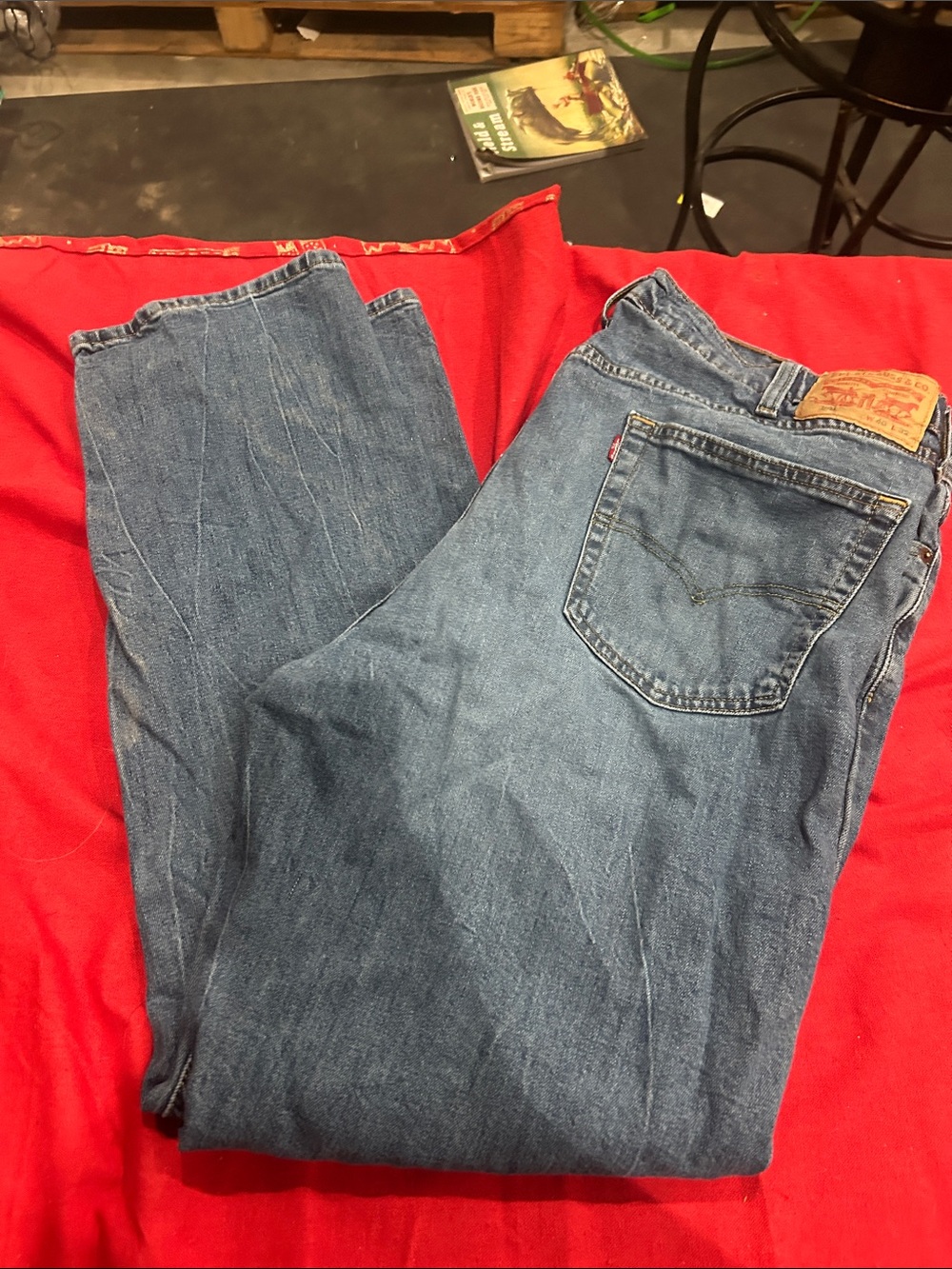 Levi's Men's Blue Denim Relaxed Fit Jeans